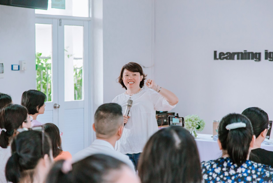 Trường tiểu học ở quận Cầu Giấy với cách học Sử độc đáo: Trẻ &quot;thấm&quot; lòng yêu nước từ vô vàn hoạt động thú vị - Ảnh 4.