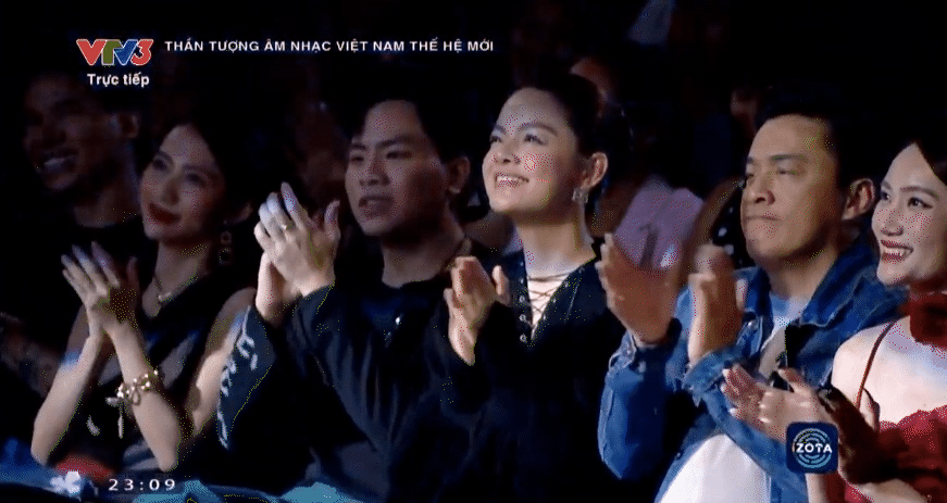 Sơn Tùng M-TP tái xuất Vietnam Idol khiến dàn nghệ sĩ không thể ngồi yên, gây xúc động khi nhắc đến nhạc sĩ Huy Tuấn - Ảnh 6.