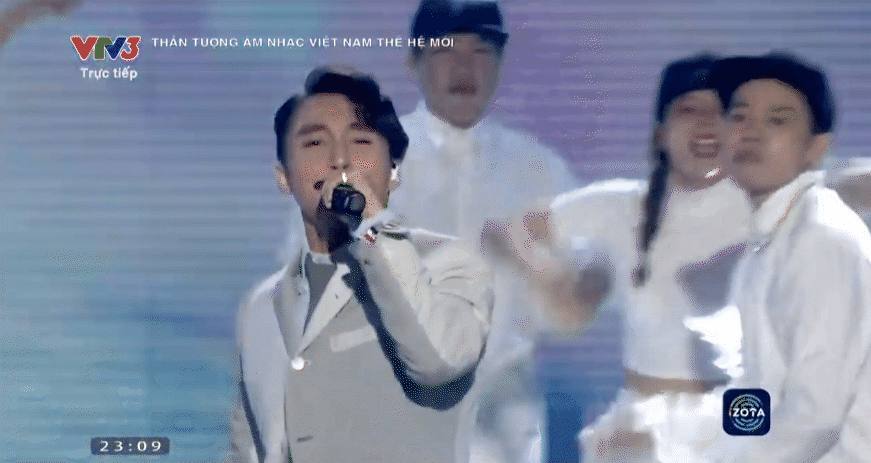 Sơn Tùng M-TP tái xuất Vietnam Idol khiến dàn nghệ sĩ không thể ngồi yên, gây xúc động khi nhắc đến nhạc sĩ Huy Tuấn - Ảnh 2.