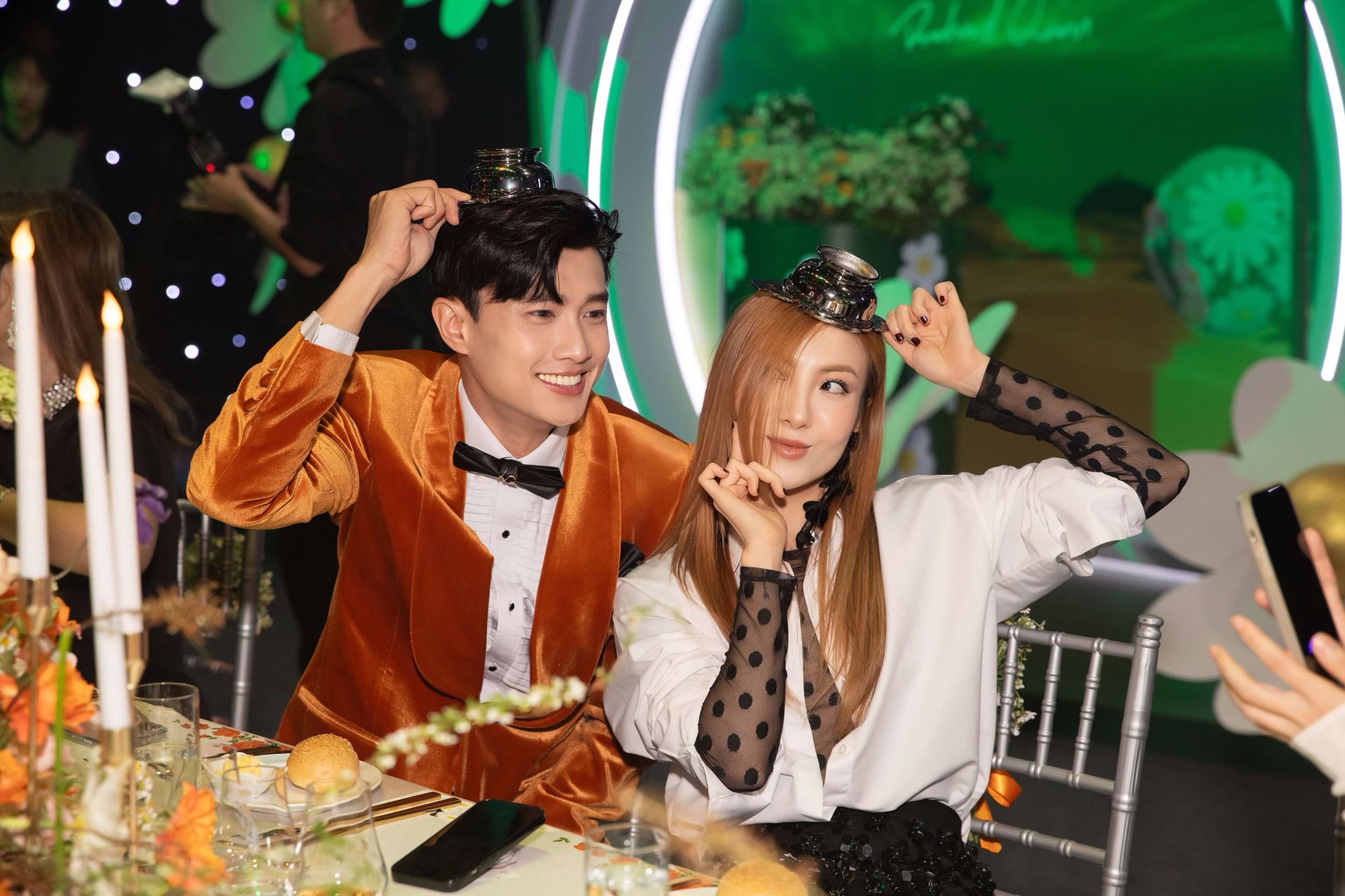 Mâu Thủy tái xuất sau sinh, Võ Hoàng Yến catwalk ma mị trên sàn diễn  - Ảnh 10.