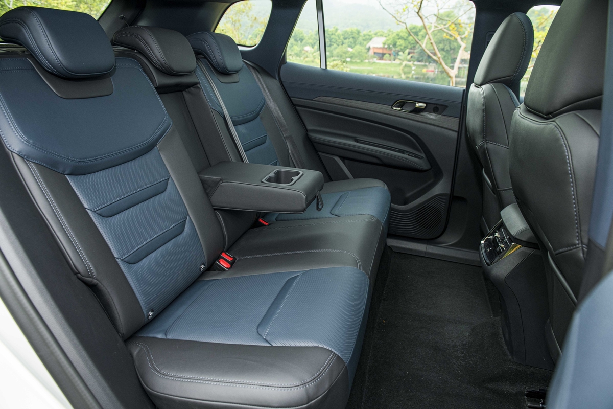 Ford Territory 'giá bán rẻ hơn giá trị mang lại', đua giải Xe phổ thông tiêu biểu cho gia đình tại BCA 2023 - Ảnh 7. Ford Territory 'giá bán rẻ hơn giá trị mang lại', đua giải Xe phổ thông tiêu biểu cho gia đình tại BCA 2023 - Ảnh 7.