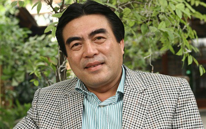 NSND Trung Đức: Đẹp trai, nổi tiếng khiến nhiều cô muốn xin con, cuộc sống ở tuổi 71 ra sao? - Ảnh 1.