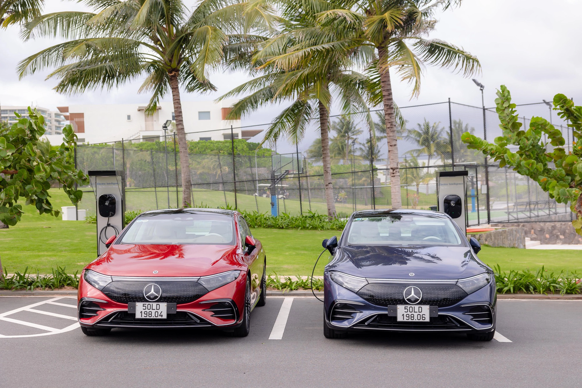 Ghi điểm mạnh với tầm vận hành, Mercedes-Benz EQS rộng cửa thắng giải về cảm giác lái ấn tượng - Ảnh 4. Ghi điểm mạnh với tầm vận hành, Mercedes-Benz EQS rộng cửa thắng giải về cảm giác lái ấn tượng - Ảnh 4.