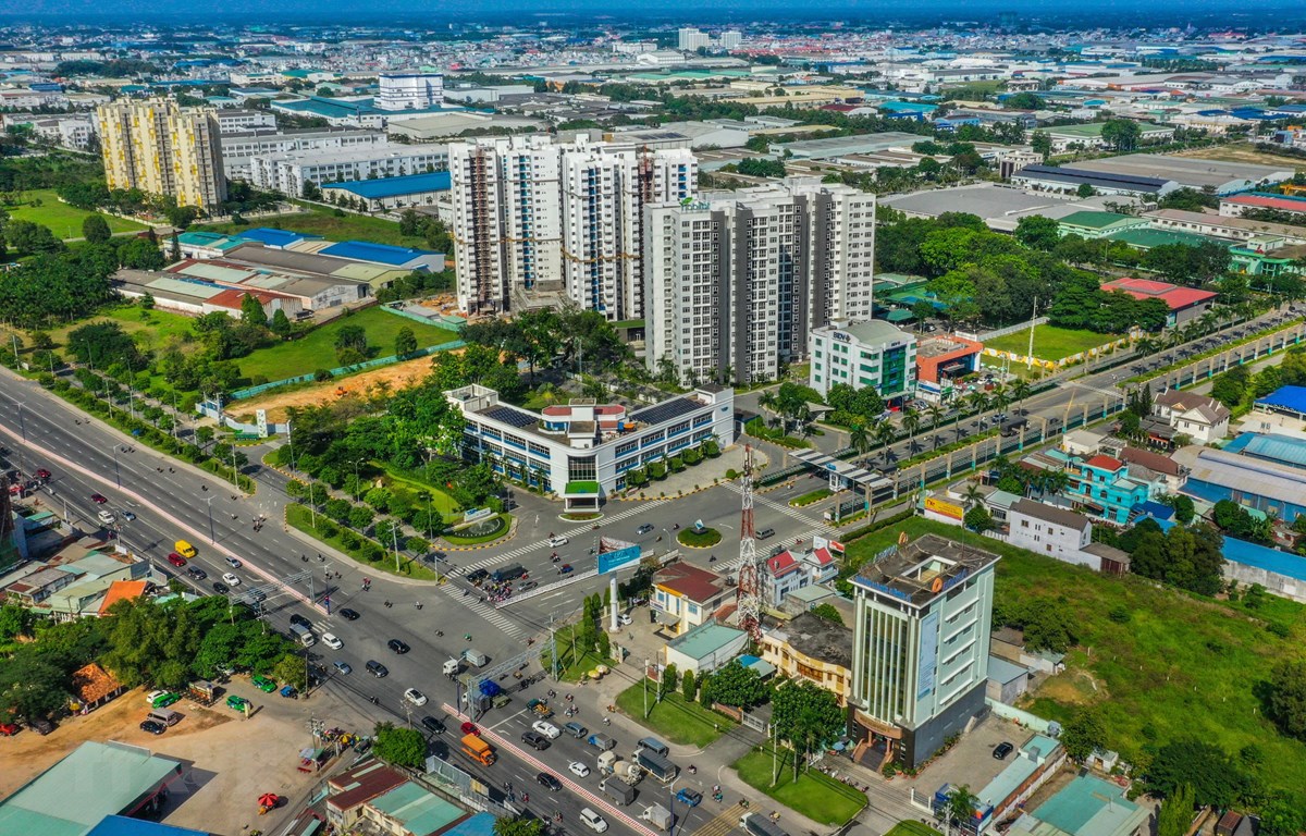 Vì sao tỉnh này từng có GRDP tăng trưởng cao, thu hút FDI top đầu cả nước nhưng nay lại sụt giảm? - Ảnh 1.