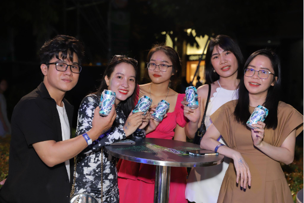 TUBORG đồng hành " đánh thức" sự sôi động của giới trẻ Sài Thành bằng ngôn ngữ âm nhạc - Ảnh 4. TUBORG đồng hành " đánh thức" sự sôi động của giới trẻ Sài Thành bằng ngôn ngữ âm nhạc - Ảnh 4.