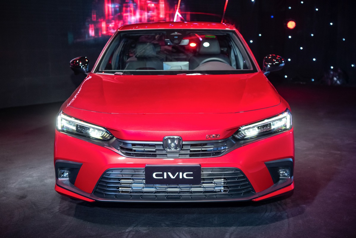 Honda Civic khó thắng giải "Cảm giác lái ấn tượng trên xe phổ thông" - Ảnh 4. Honda Civic khó thắng giải "Cảm giác lái ấn tượng trên xe phổ thông" - Ảnh 4.