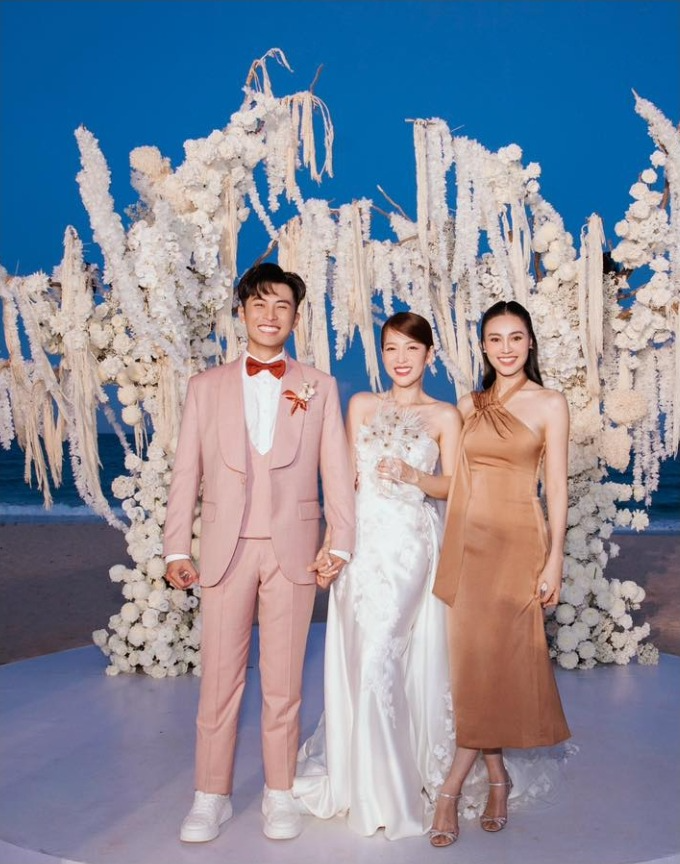 Học sao Việt cách chọn đồ local brand rẻ đẹp đi dự đám cưới- Ảnh 2. Học sao Việt cách chọn đồ local brand rẻ đẹp đi dự đám cưới- Ảnh 2.