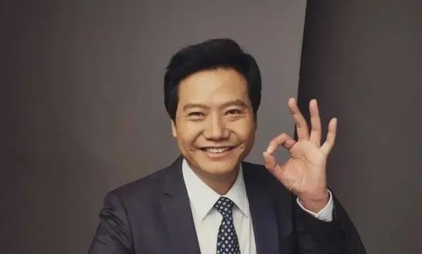 CEO "hài hước" nhất Trung Quốc: Vô tình đi thi đỗ thủ khoa, gây dựng đế chế tầm cỡ thế giới từ số 0- Ảnh 1.