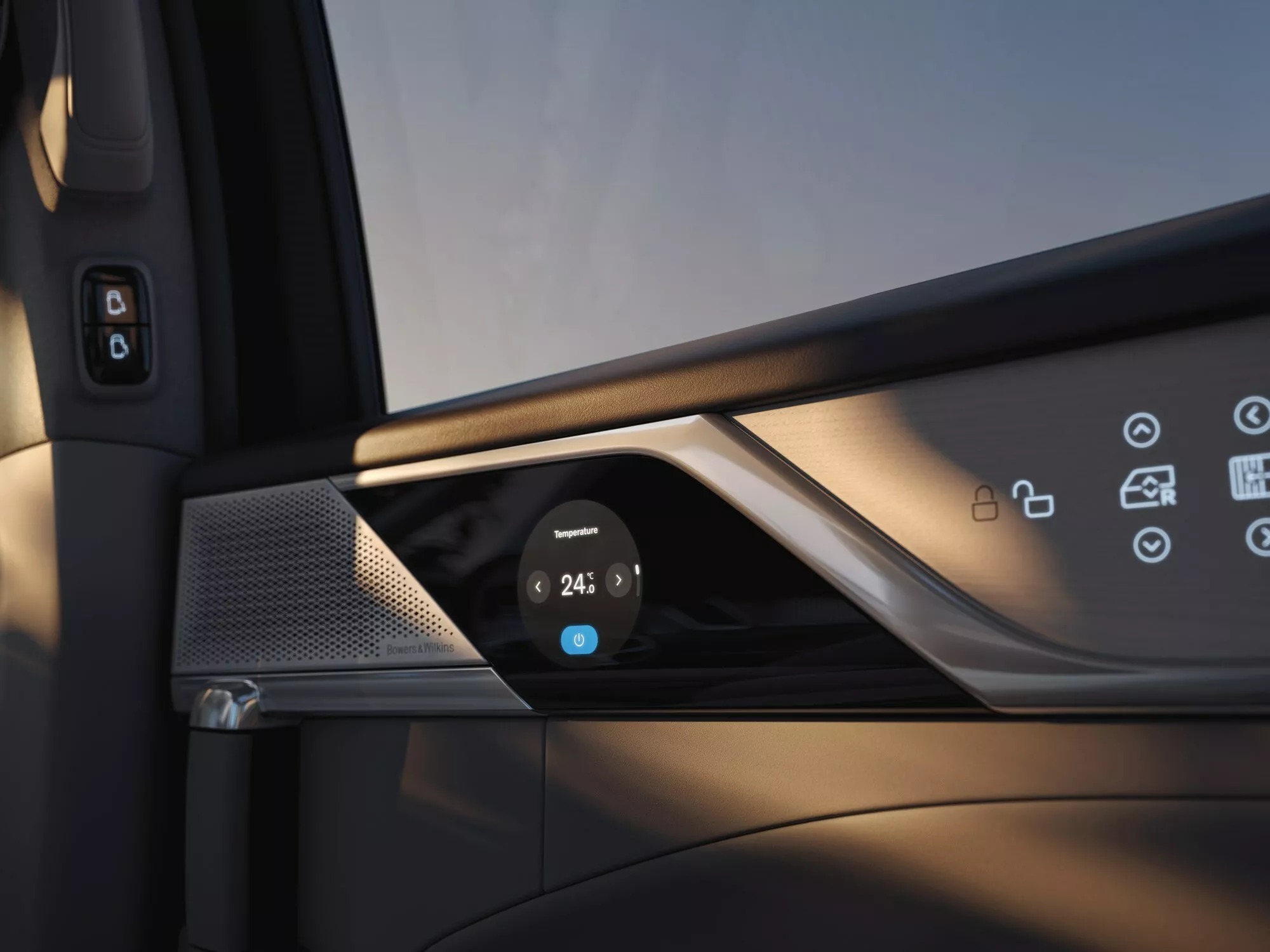 Volvo EM90 ra mắt: Nội thất biến được thành phòng chiếu phim, phòng ngủ, chạy 740 km/sạc, cạnh tranh Lexus LM- Ảnh 17. Volvo EM90 ra mắt: Nội thất biến được thành phòng chiếu phim, phòng ngủ, chạy 740 km/sạc, cạnh tranh Lexus LM- Ảnh 17.