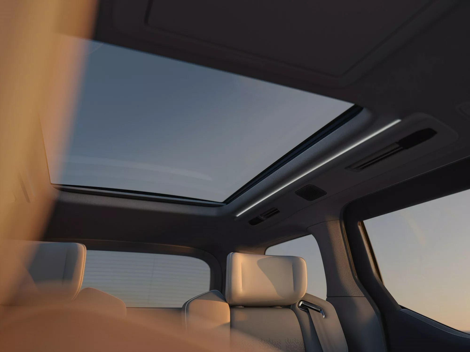 Volvo EM90 ra mắt: Nội thất biến được thành phòng chiếu phim, phòng ngủ, chạy 740 km/sạc, cạnh tranh Lexus LM- Ảnh 21. Volvo EM90 ra mắt: Nội thất biến được thành phòng chiếu phim, phòng ngủ, chạy 740 km/sạc, cạnh tranh Lexus LM- Ảnh 21.