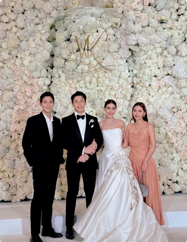 Toàn cảnh hôn lễ Mark Prin - Kimmy Kimberley: Cả nửa showbiz đến dự, cô dâu chú rể sơ hở là hôn nhau- Ảnh 5. Toàn cảnh hôn lễ Mark Prin - Kimmy Kimberley: Cả nửa showbiz đến dự, cô dâu chú rể sơ hở là hôn nhau- Ảnh 5.