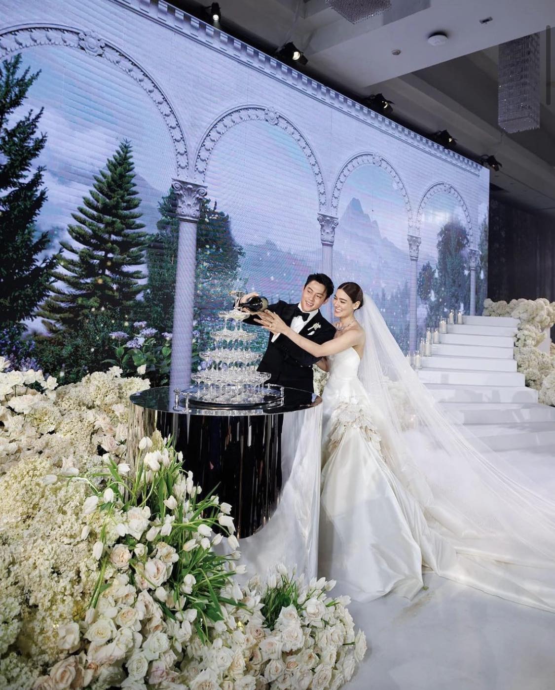 Toàn cảnh hôn lễ Mark Prin - Kimmy Kimberley: Cả nửa showbiz đến dự, cô dâu chú rể sơ hở là hôn nhau- Ảnh 16. Toàn cảnh hôn lễ Mark Prin - Kimmy Kimberley: Cả nửa showbiz đến dự, cô dâu chú rể sơ hở là hôn nhau- Ảnh 16.