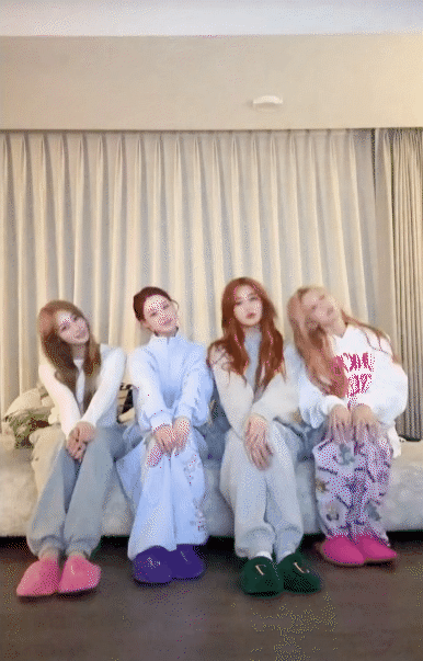 Tổ hợp visual SM - YG - HYBE hội tụ: Dàn gái xinh gen 4 chơi cùng nhau khiến fan nữ rất yêu!- Ảnh 2. Tổ hợp visual SM - YG - HYBE hội tụ: Dàn gái xinh gen 4 chơi cùng nhau khiến fan nữ rất yêu!- Ảnh 2.