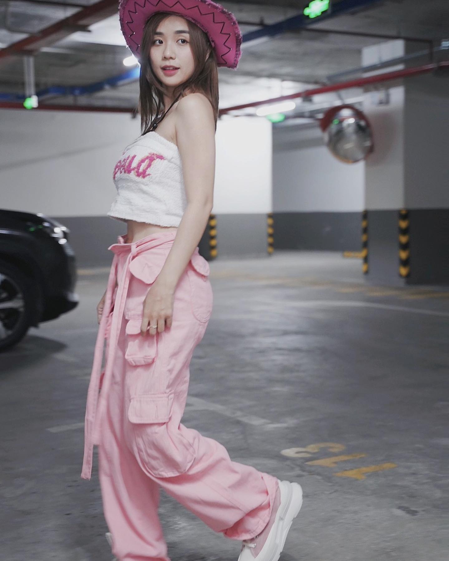 Cam thường “tóm gọn” nhan sắc của Cindy Lư, so với ảnh xài app khác cỡ nào?- Ảnh 6.