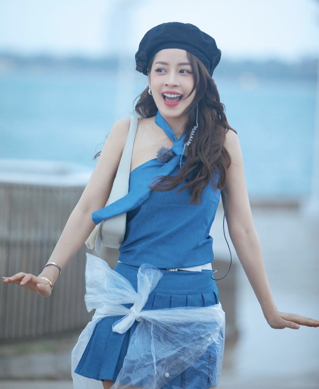 Chi Pu từ khi “Trung tiến": Style nền nã, dịu dàng hơn hẳn, outfit hở bạo ít xuất hiện hẳn- Ảnh 4. Chi Pu từ khi “Trung tiến": Style nền nã, dịu dàng hơn hẳn, outfit hở bạo ít xuất hiện hẳn- Ảnh 4.