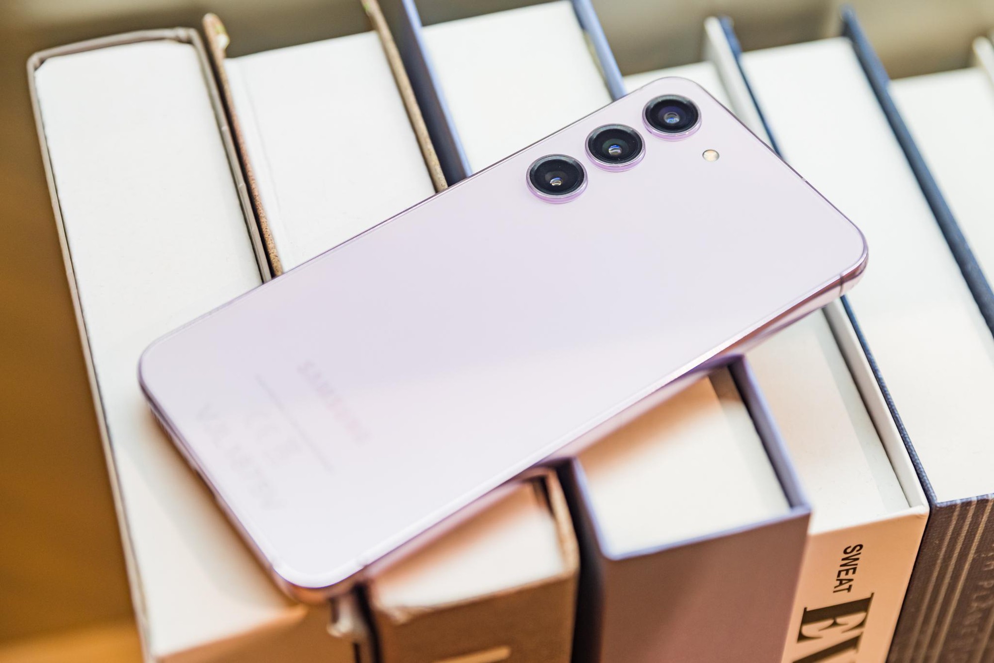 Chẳng còn là điện thoại, Galaxy S23+ trở thành "chị em" với tôi lúc nào không hay- Ảnh 2.