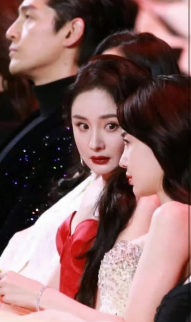 "Thánh meme" Dương Mịch: Lên hot search trong đêm vì tái hiện màn biểu cảm ngỡ ngàng bên Angelababy- Ảnh 7.