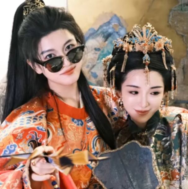 Phú bà tuổi 30: Cuộc sống như mơ, được chồng tặng toàn đồ quý giá, con gái 2 tuổi đã có của hồi môn- Ảnh 2. Phú bà tuổi 30: Cuộc sống như mơ, được chồng tặng toàn đồ quý giá, con gái 2 tuổi đã có của hồi môn- Ảnh 2.