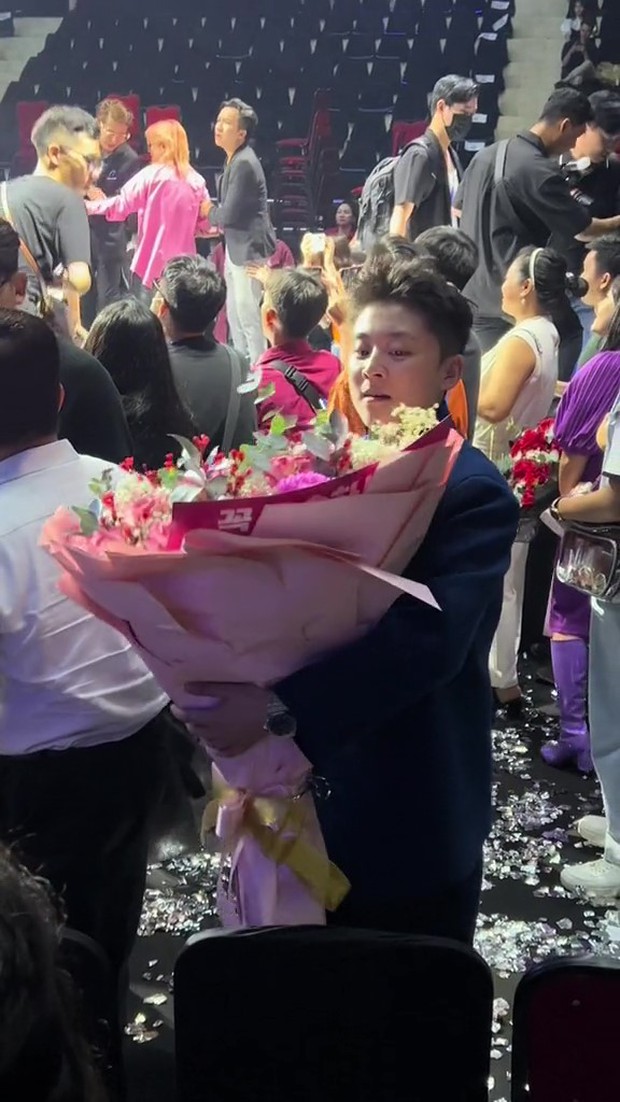 Bâu Krysie từng nói về mối quan hệ với bạn trai: Gói gọn trong 3 từ “chung thủy - kín tiếng - tôn trọng” - Ảnh 3.