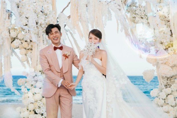 Toàn cảnh đám cưới Puka: Trường Giang và nửa showbiz tề tựu, Lan Ngọc -  Hòa Minzy lúc đi hết mình lúc về hết hồn - Ảnh 6.