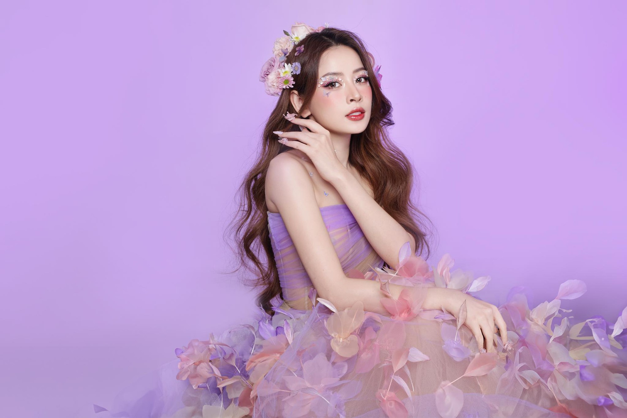 Visual của Chi Pu trong MV mới: Nhan sắc tuổi 30 xứng đáng 100 điểm- Ảnh 9. Visual của Chi Pu trong MV mới: Nhan sắc tuổi 30 xứng đáng 100 điểm- Ảnh 9.