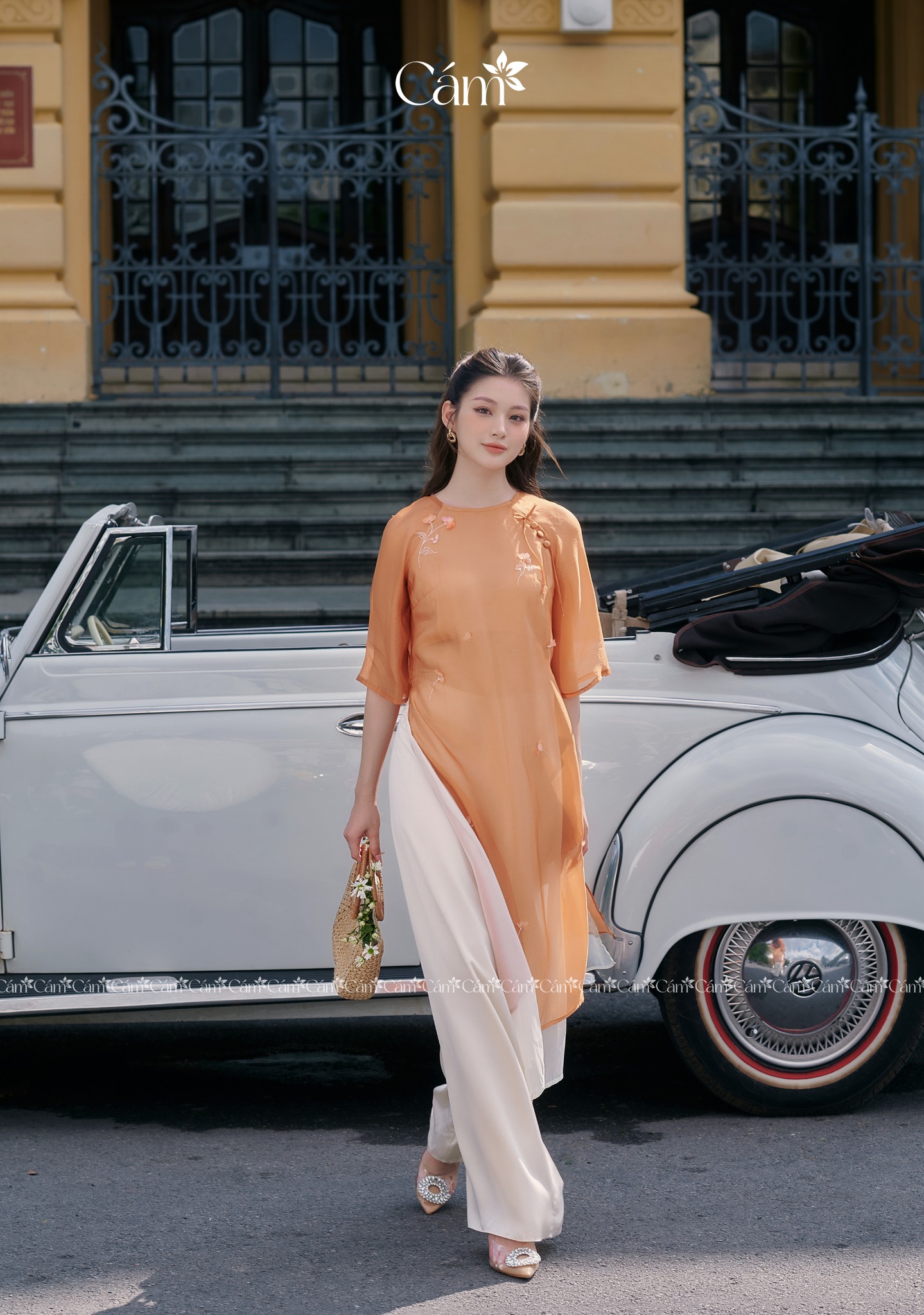 Với ngân sách 750.000 - 2 triệu VNĐ, tôi đã ngắm được 8 local brand bán áo dài siêu xinh để diện Tết này- Ảnh 20.