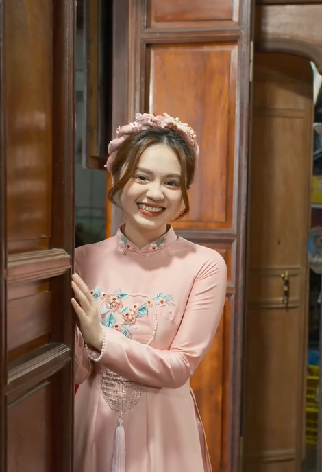 Cận cảnh đám hỏi của Hà Mã Tấu: Cô dâu lấy được chồng cười không ngớt, chú rể lại “toát mồ hôi hột”- Ảnh 1.
