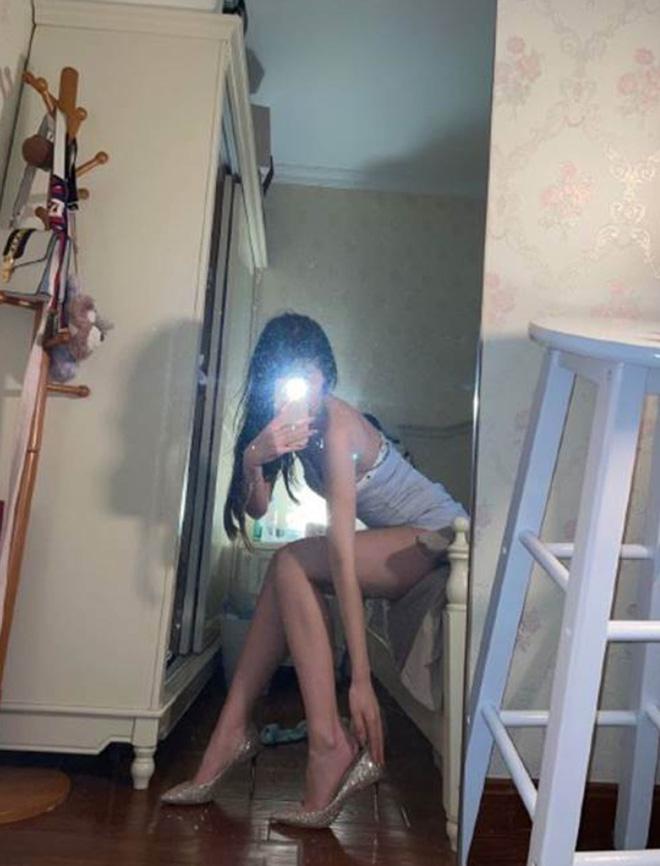"Mask Girl ngoài đời thật": Lỡ tay tắt filter, nữ thần gợi cảm Douyin khiến netizen bất ngờ với nhan sắc- Ảnh 2.