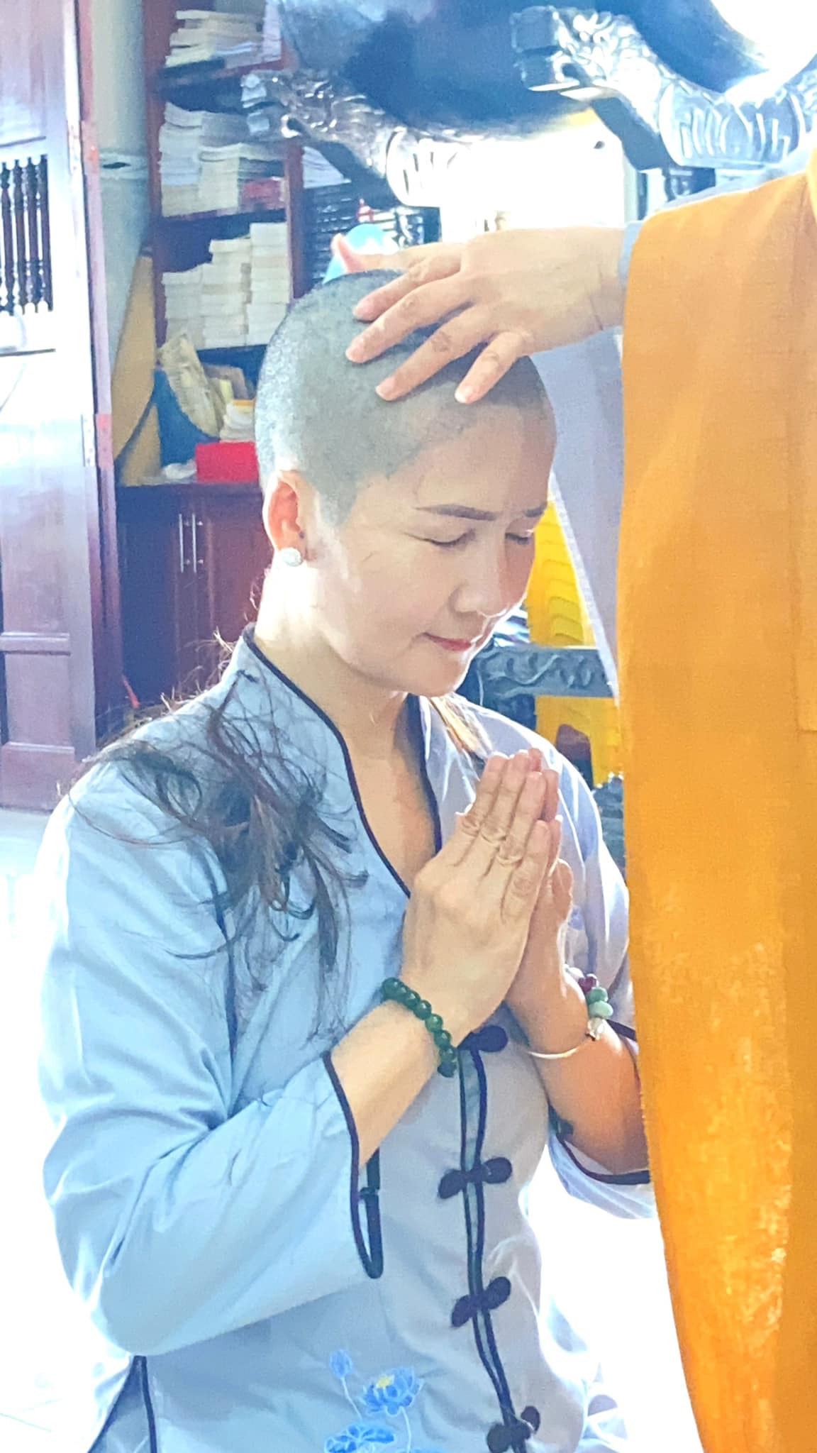 Người thân hé lộ Bảo Ngọc (Gia đình là số 1) tâm lý hoảng loạn, đòi tự tử sau lùm xùm với YouTuber nổi tiếng- Ảnh 4. Người thân hé lộ Bảo Ngọc (Gia đình là số 1) tâm lý hoảng loạn, đòi tự tử sau lùm xùm với YouTuber nổi tiếng- Ảnh 4.