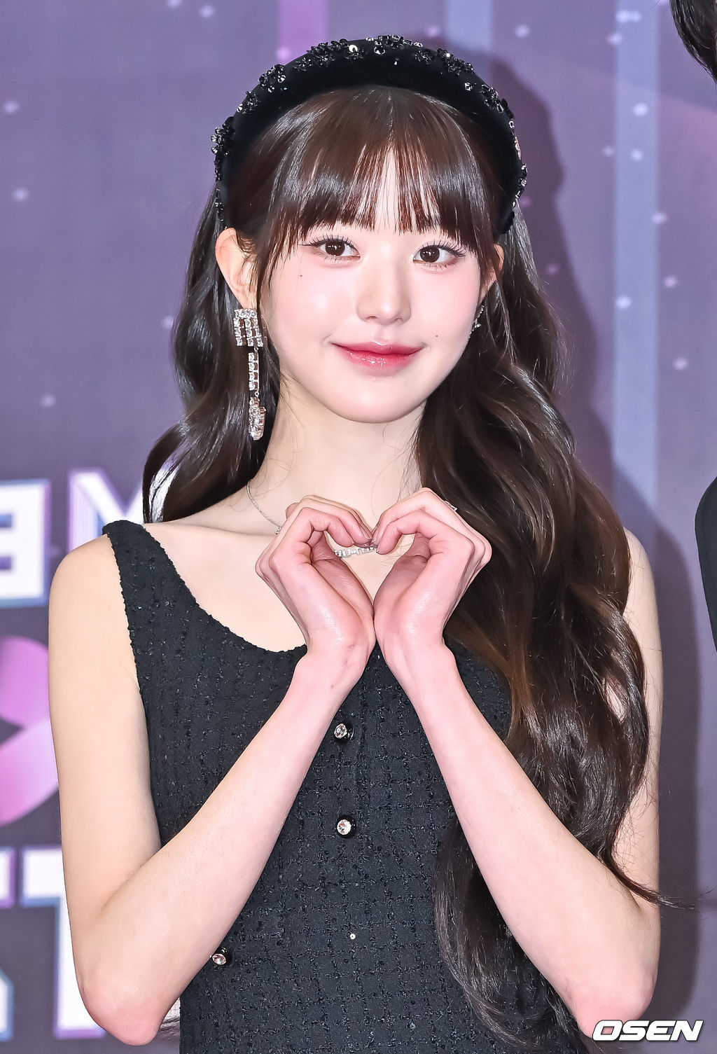 Thảm đỏ nhạc hội KBS: NingNing (aespa) hở bạo át cả Karina - Jang Won Young, Sunmi khoe chân nuột nà giữa "rừng" idol Gen4- Ảnh 7.