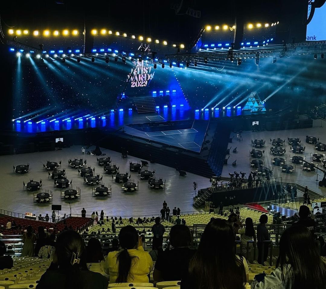 AAA 2023: 9 tiếng lê thê, nhóm nam hàng đầu gen 3 bị lợi dụng AAA 2023: 9 tiếng lê thê, nhóm nam hàng đầu gen 3 bị lợi dụng