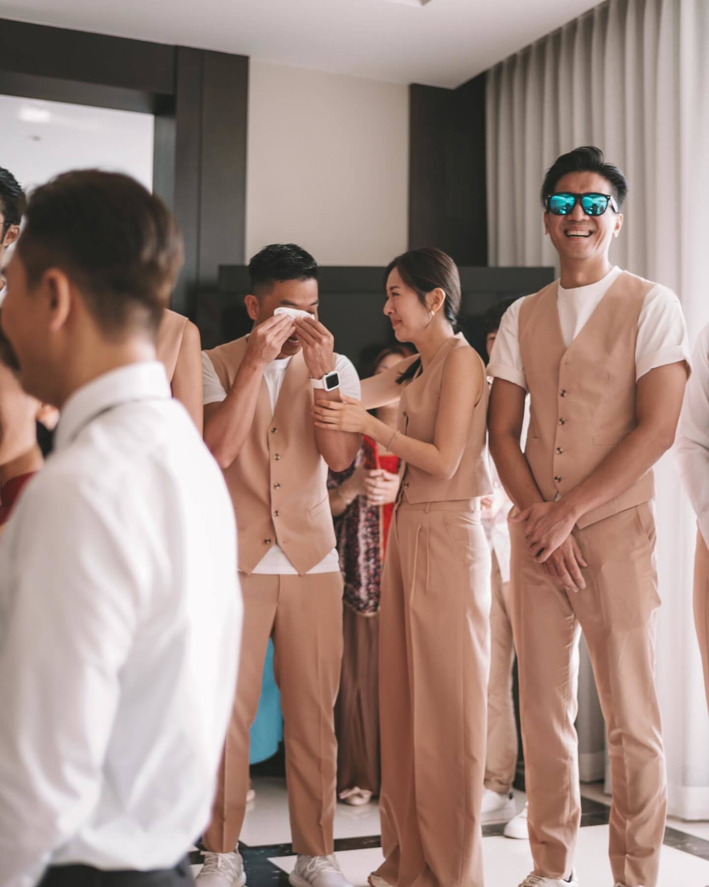 Mã Quốc Minh "khóa môi" bà xã cực ngọt trong hôn lễ, dàn sao TVB rơi nước mắt vì hạnh phúc cho chú rể- Ảnh 8.