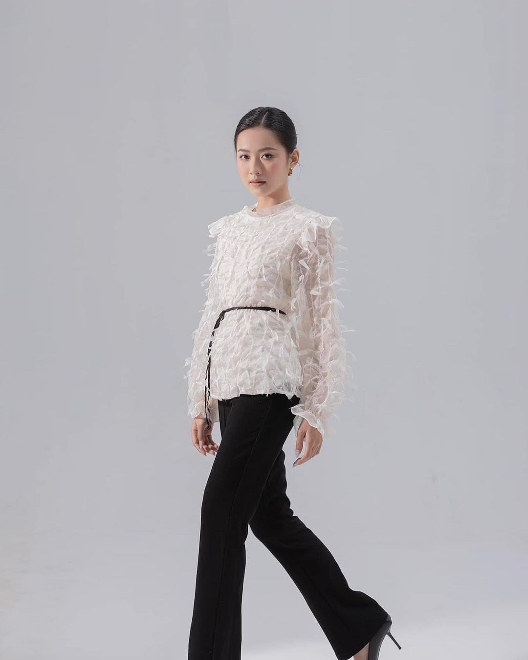 6 local brand dành cho chị em công sở: Thiết kế thanh lịch, sang như tài phiệt, mức giá cực kỳ "hợp ví"- Ảnh 11.