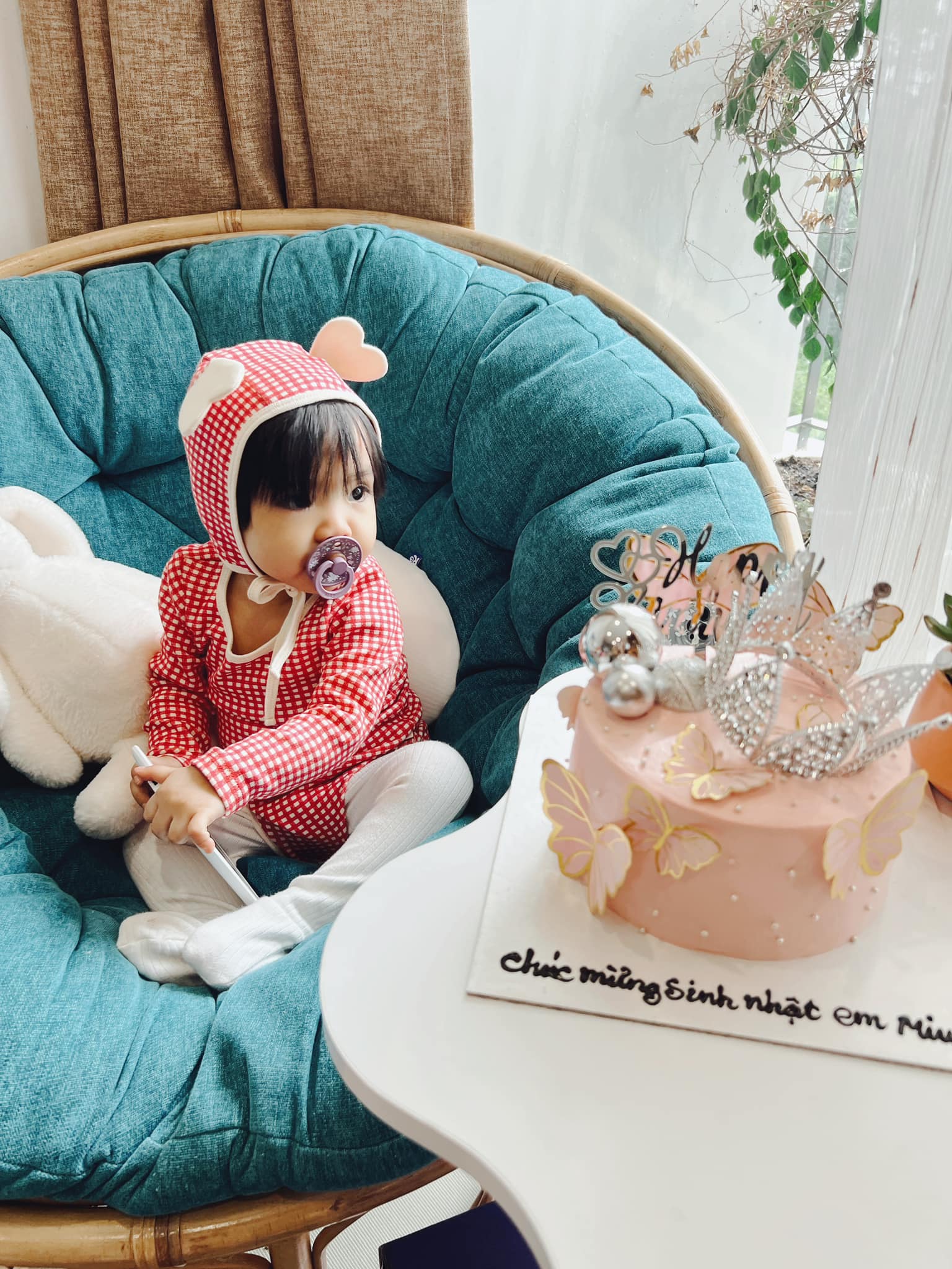 Hot TikToker là admin cộng đồng mẹ bé nổi tiếng tại Việt Nam tổ chức sinh nhật "siêu to khổng lồ" cho con gái yêu- Ảnh 2. Hot TikToker là admin cộng đồng mẹ bé nổi tiếng tại Việt Nam tổ chức sinh nhật "siêu to khổng lồ" cho con gái yêu- Ảnh 2.