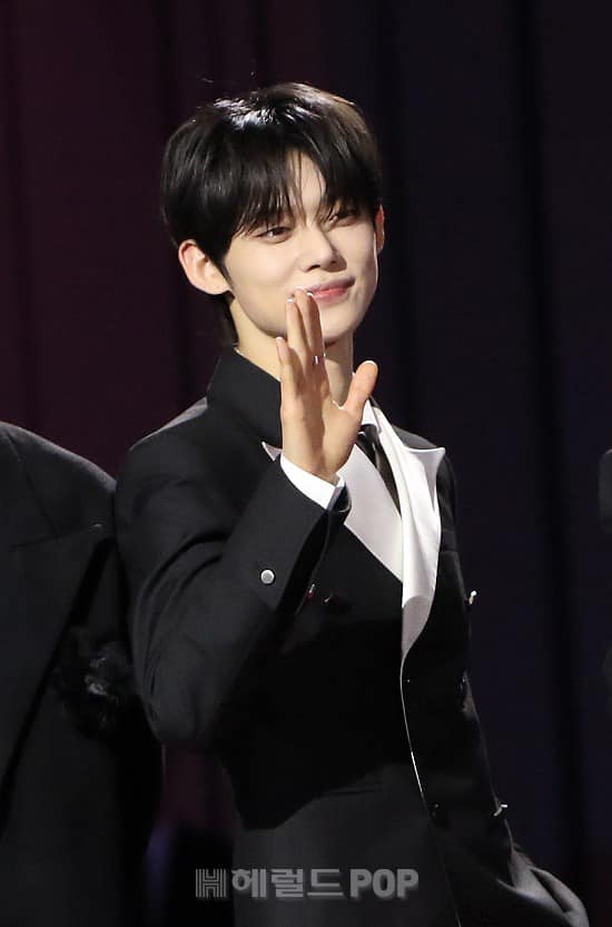 2 idol Gen 4 chơi lớn cover hit Jungkook & Jennie: Yeonjun (TXT) đẳng cấp, em út ITZY có còn bị chê giọng chua?- Ảnh 2.
