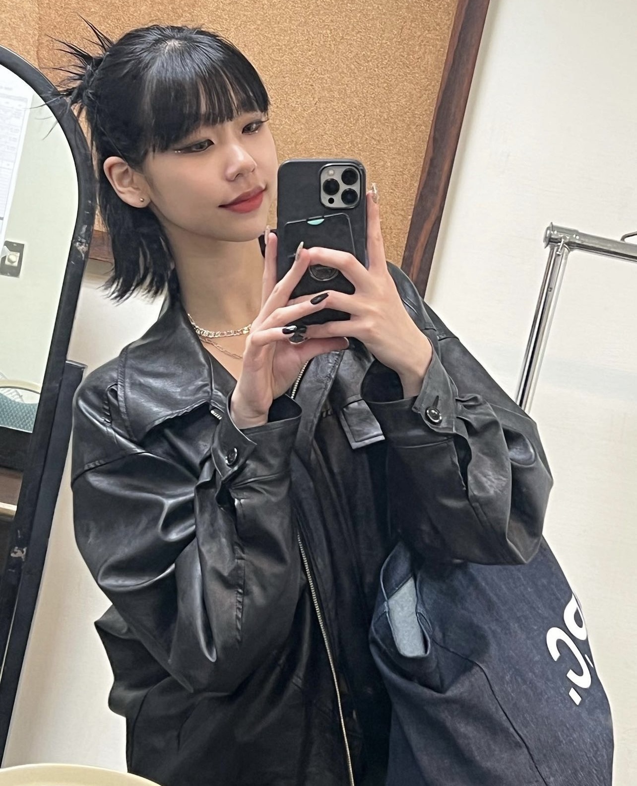 Nữ dancer "gây lú" vì khoảnh khắc như chị em ruột với Karina, nhan sắc ngoài đời ra sao?- Ảnh 10.