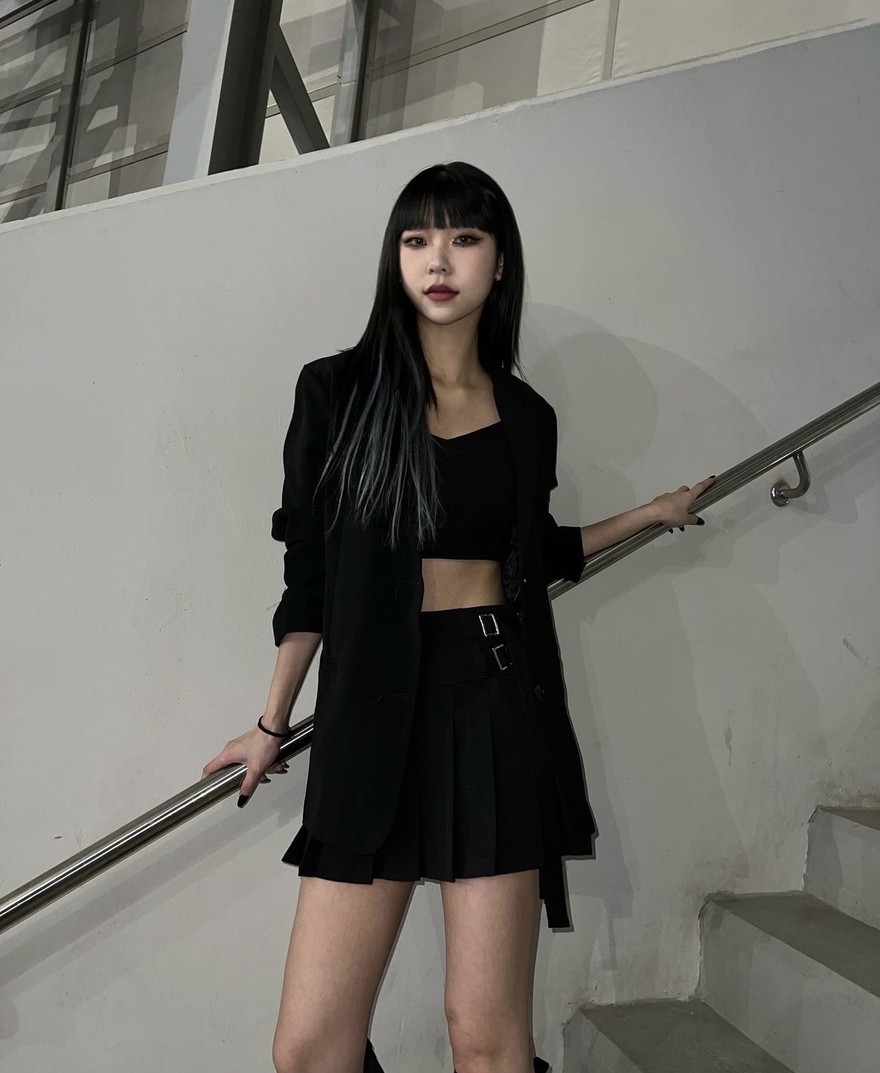 Nữ dancer "gây lú" vì khoảnh khắc như chị em ruột với Karina, nhan sắc ngoài đời ra sao?- Ảnh 8.