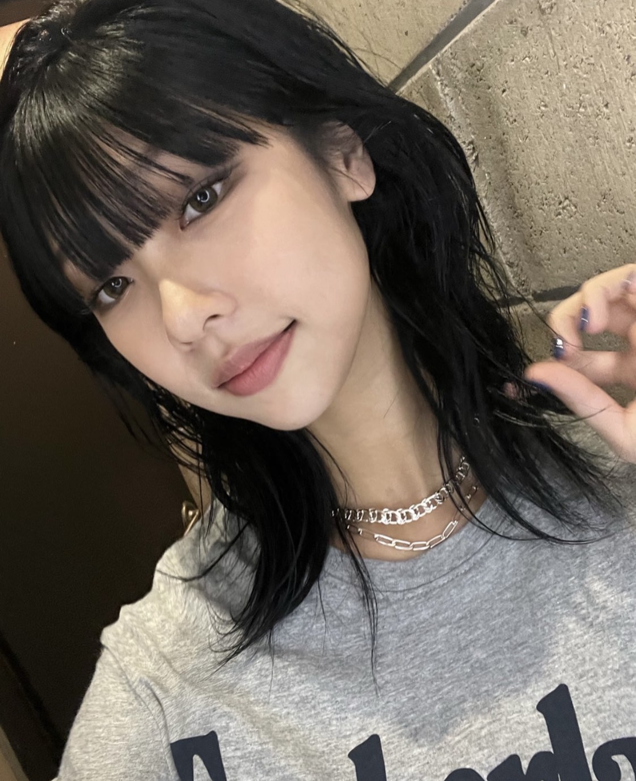 Nữ dancer "gây lú" vì khoảnh khắc như chị em ruột với Karina, nhan sắc ngoài đời ra sao?- Ảnh 3.