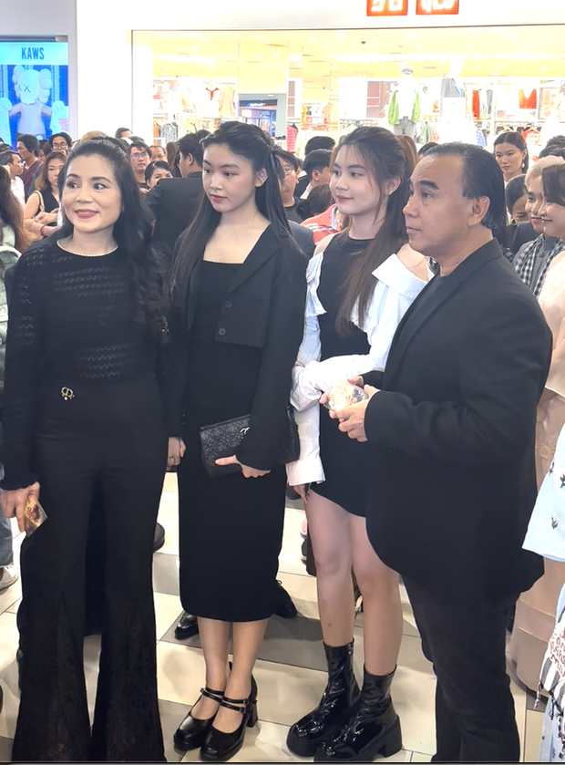 Cam thường bất bại năm 2023: Huyền Baby được “tháo phong ấn” nhan sắc, Lọ Lem - Hạt Dẻ cứ xuất hiện là gây sốt- Ảnh 4.