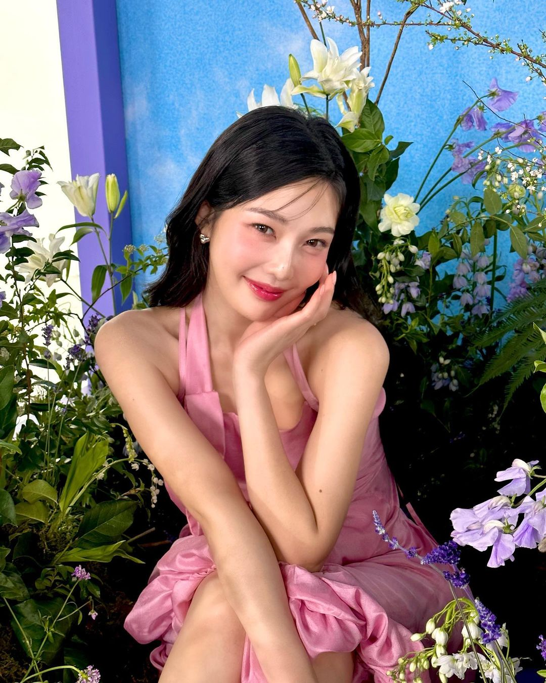 Kiểu tóc được idol Hàn mê mẩn suốt năm 2023 gọi tên tóc mái "lá vừng”: Cứ 10 cô thì tới 8 cô “đu trend”- Ảnh 12. Kiểu tóc được idol Hàn mê mẩn suốt năm 2023 gọi tên tóc mái "lá vừng”: Cứ 10 cô thì tới 8 cô “đu trend”- Ảnh 12.