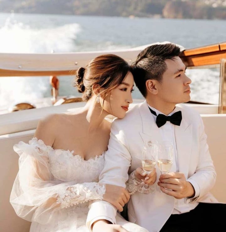Điểm danh các cậu ấm, cô chiêu "mèo vàng" nhà sao Việt chào đời trong năm 2023- Ảnh 6. Điểm danh các cậu ấm, cô chiêu "mèo vàng" nhà sao Việt chào đời trong năm 2023- Ảnh 6.