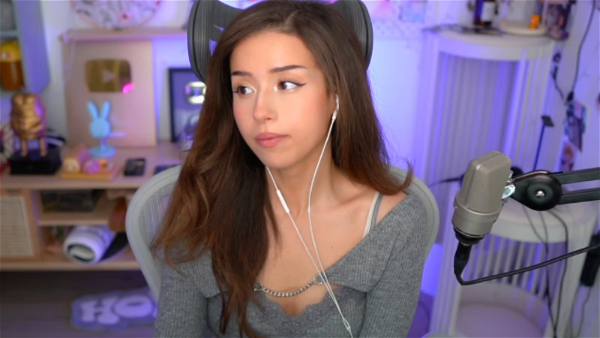 Tận dụng nhan sắc để khởi nghiệp, nữ streamer xinh đẹp bị dân tình nhận xét một câu đầy chua cay: "Ngáo giá!"- Ảnh 4. Tận dụng nhan sắc để khởi nghiệp, nữ streamer xinh đẹp bị dân tình nhận xét một câu đầy chua cay: "Ngáo giá!"- Ảnh 4.