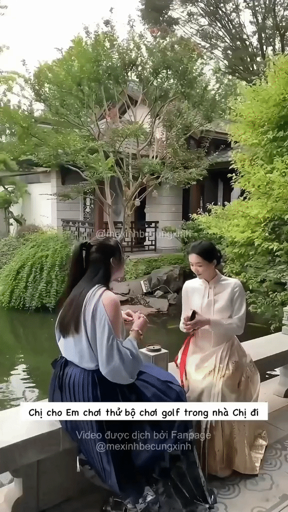 Kiểu áo ruột của "phú bà" Đào Hỷ Nhi: Thanh lịch, nền nã lại sang nức nở, nàng nào cũng nên sắm về tủ đồ- Ảnh 7.