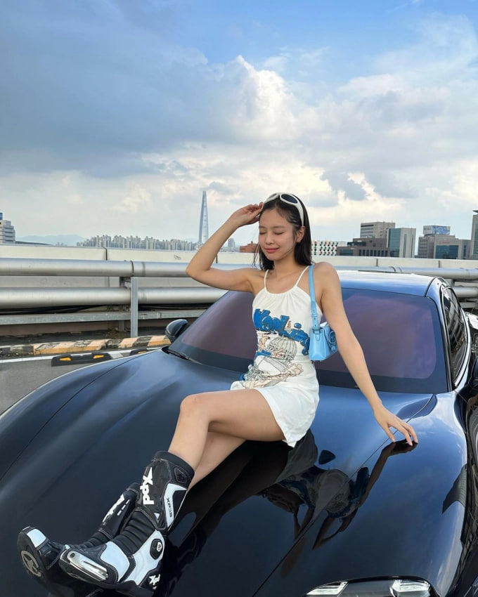 "Global IT-Girl" Jennie Kim được vinh danh là ngôi sao có ảnh hưởng lớn nhất tới ngành thời trang năm 2023- Ảnh 17.