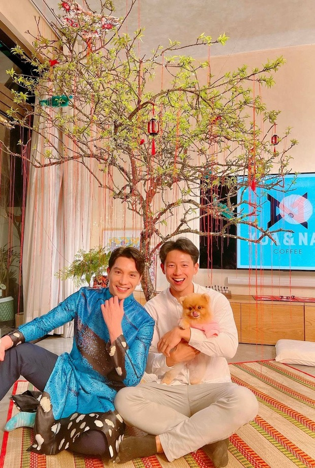 "Cá mập" đẹp trai nhất Shark Tank tiết lộ tiêu chuẩn chọn người yêu chỉ vẻn vẹn 2 từ- Ảnh 4. "Cá mập" đẹp trai nhất Shark Tank tiết lộ tiêu chuẩn chọn người yêu chỉ vẻn vẹn 2 từ- Ảnh 4.