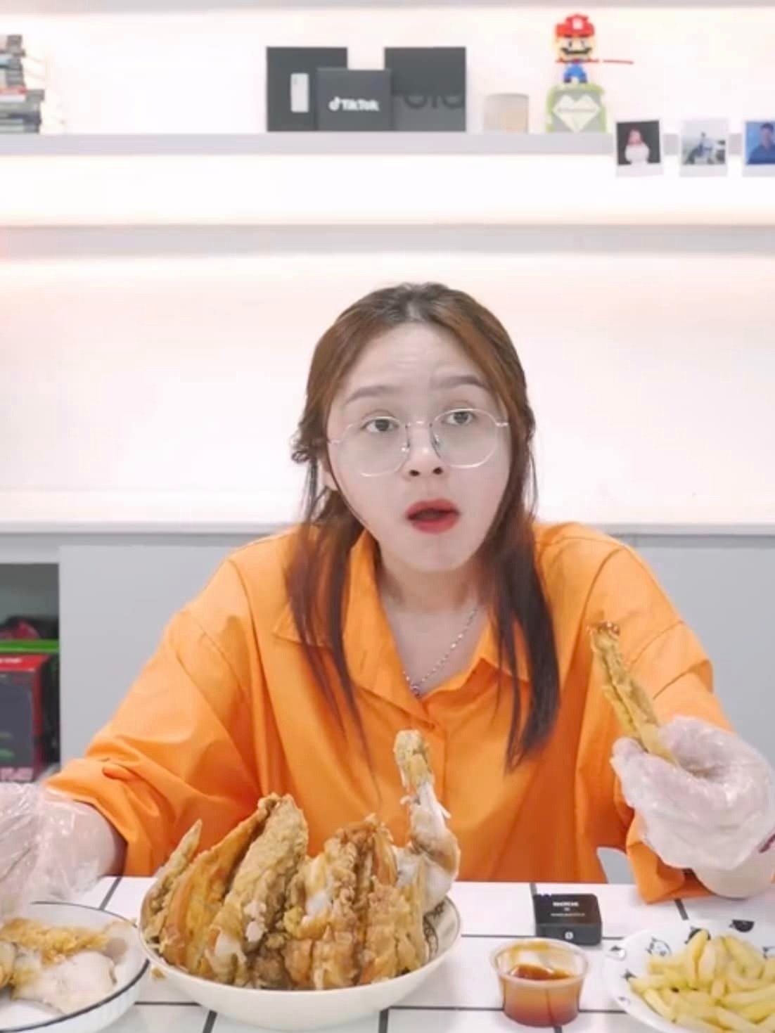 Hậu trường chụp ảnh cưới của Đặng Thu Hà: Cô dâu thay đổi một thứ mà nhan sắc như được gỡ “phong ấn”- Ảnh 11.
