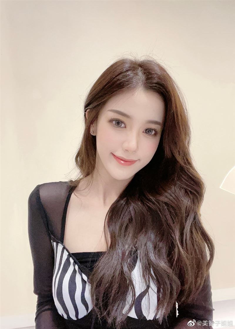 Khi hot Douyin "sống thật": Tình cũ Ngô Diệc Phàm như người khác, "đệ nhất mỹ nữ" cũng hoá tầm thường- Ảnh 9.