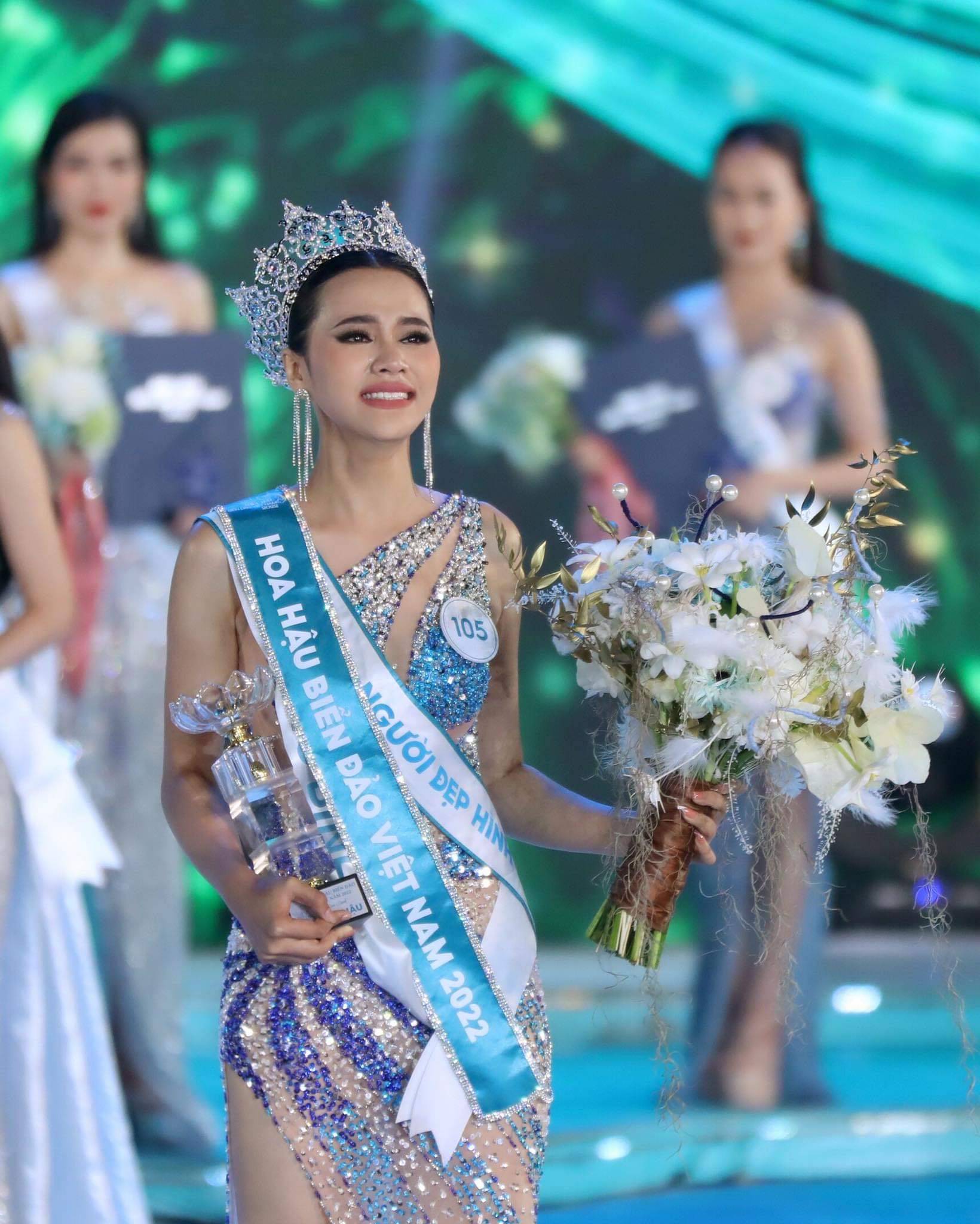 Nhan sắc và cuộc sống của Hoa hậu đặc biệt nhất Việt Nam, trả lại vương miện ngay sau phút đăng quang - Ảnh 1.