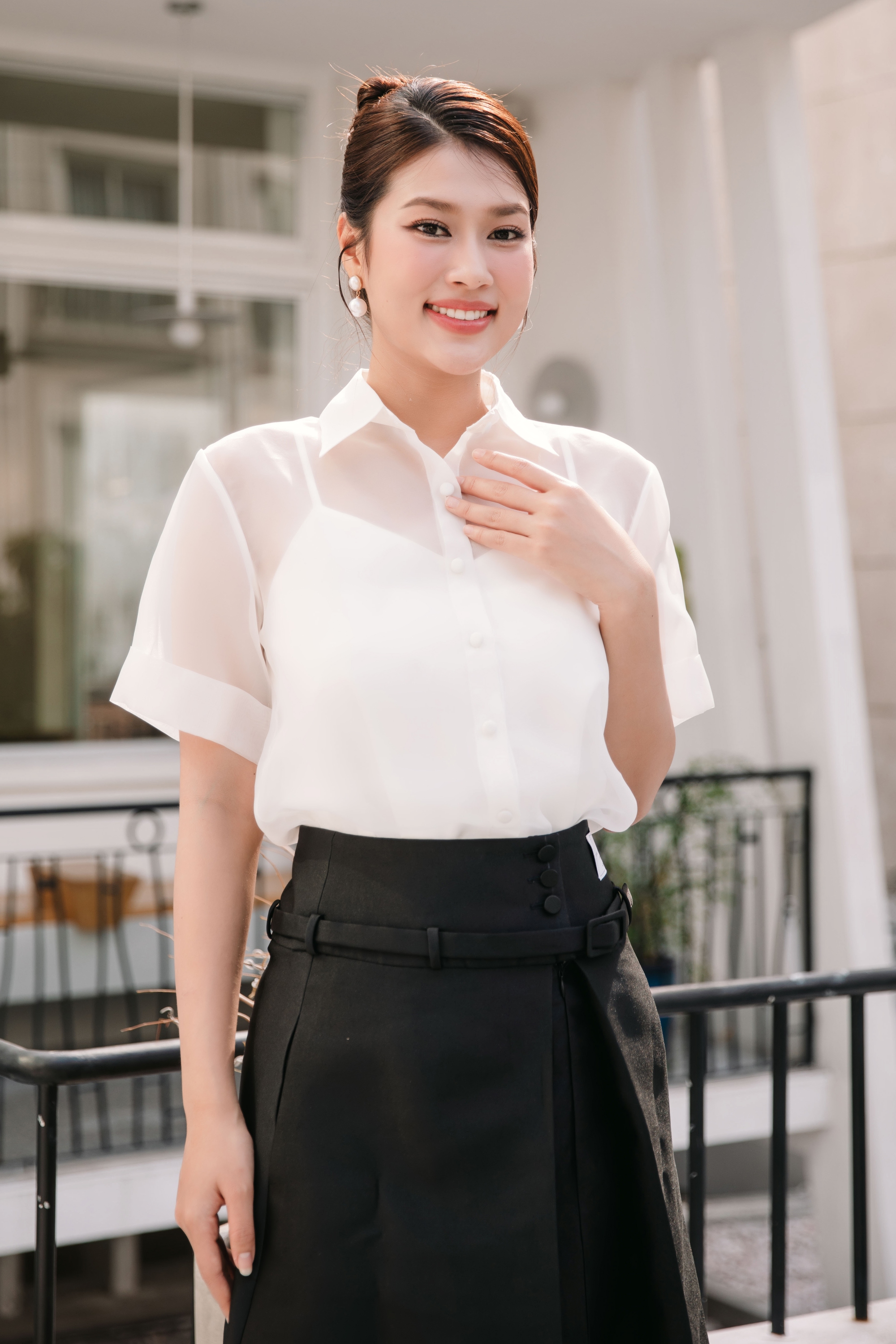 Thiên Ân trong ngày cuối nhiệm kỳ Miss Grand Vietnam: Hy vọng tân Hoa hậu là người bản lĩnh, kiên cường và khéo léo - Ảnh 14.