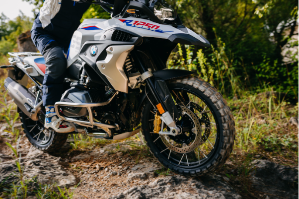 BMW R 1250 GS - Lựa chọn nổi bật ở phân khúc Adventure tại Việt Nam - Ảnh 3.